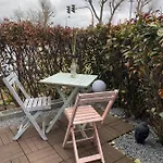 아파트 Stylische Lage 샬베우츠